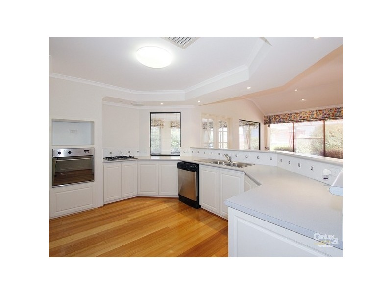 30 Rochester Drive, Mindarie WA 6030