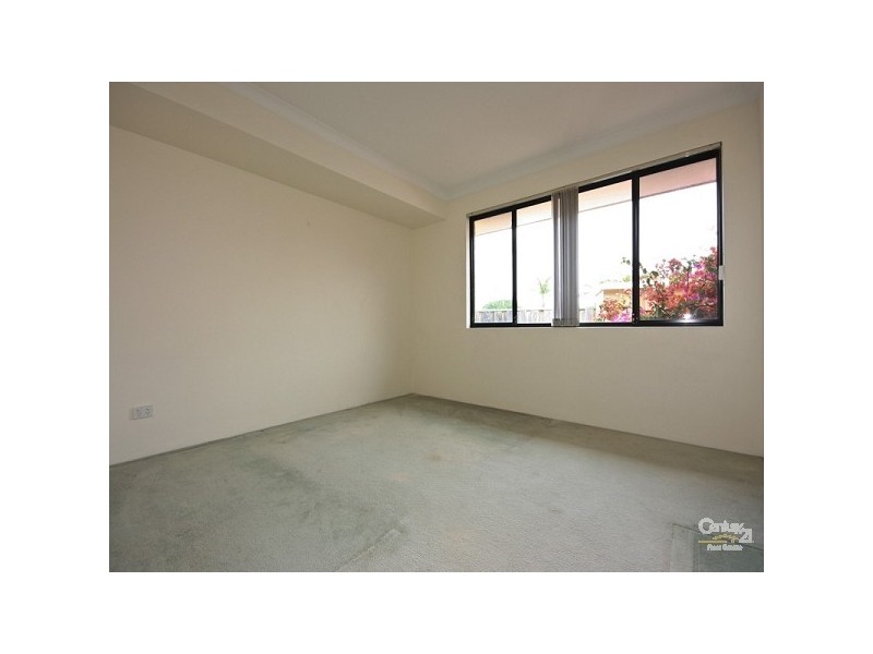 14 Seville Crest, Mindarie WA 6030