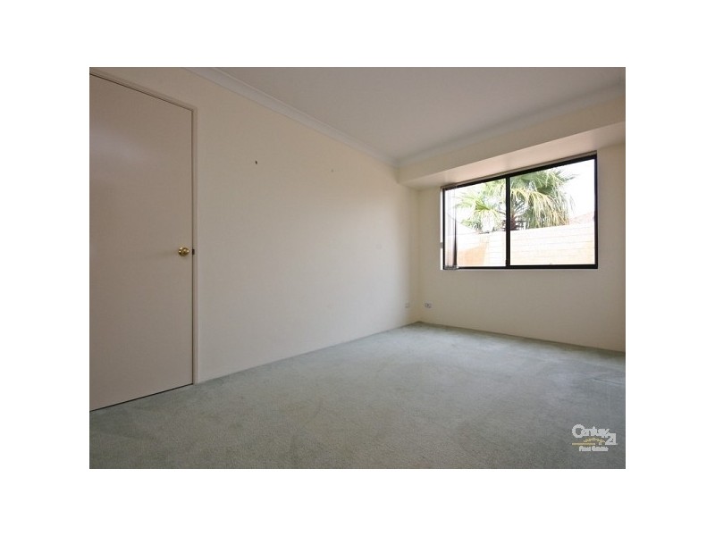 14 Seville Crest, Mindarie WA 6030