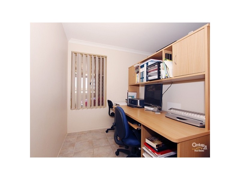 2 Tenby Close, Merriwa WA 6030