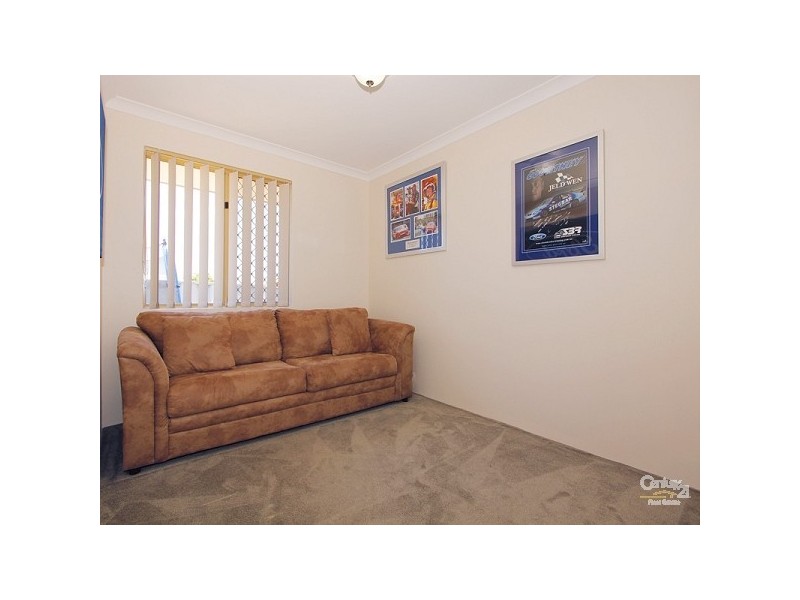 2 Tenby Close, Merriwa WA 6030
