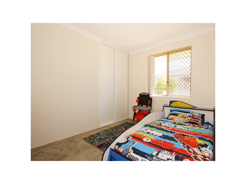 2 Tenby Close, Merriwa WA 6030