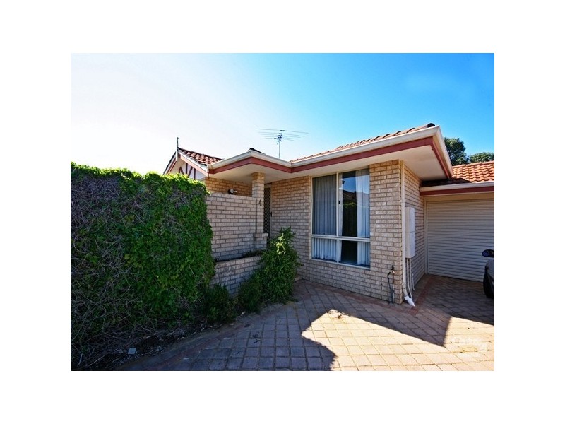 4/42 Stonehaven Parade, Kinross WA 6028