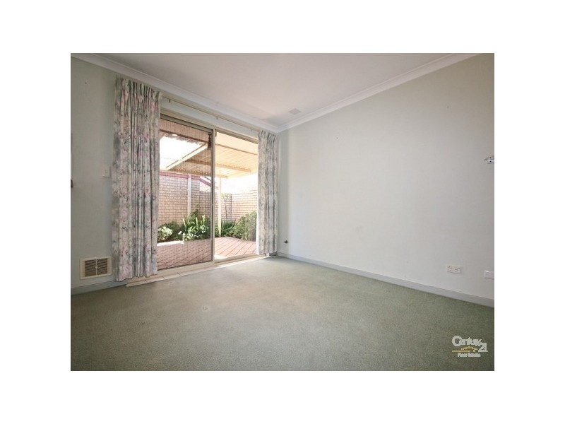 4/42 Stonehaven Parade, Kinross WA 6028