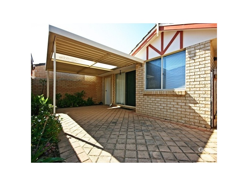 4/42 Stonehaven Parade, Kinross WA 6028