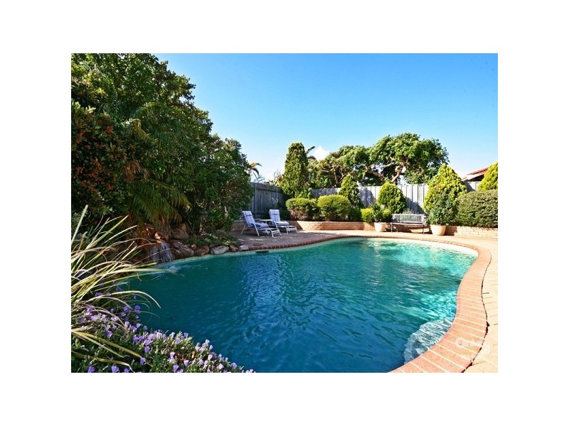 20 Savona Grove, Mindarie WA 6030