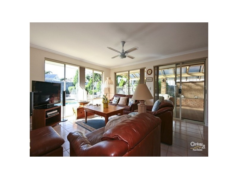 20 Savona Grove, Mindarie WA 6030