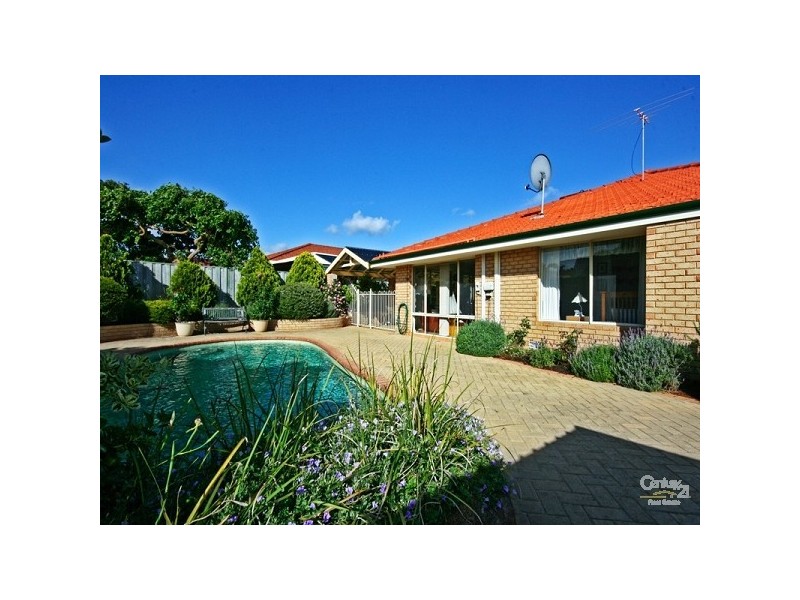 20 Savona Grove, Mindarie WA 6030