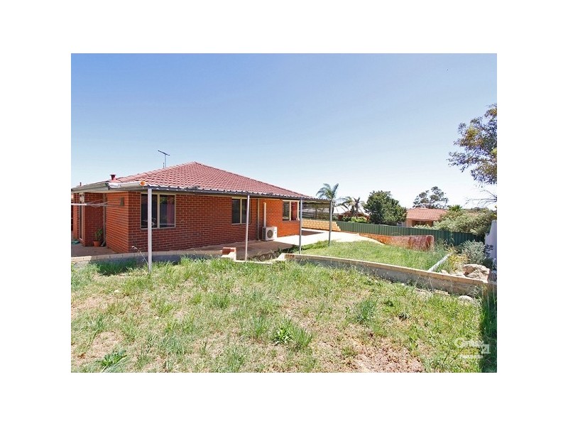 4 Hitek Court, Merriwa WA 6030