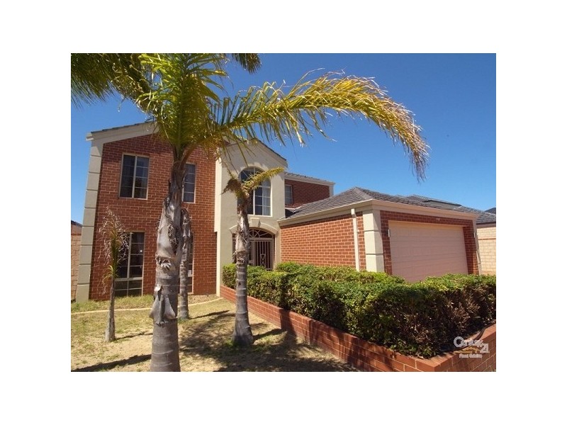 22 Rochester Drive, Mindarie WA 6030