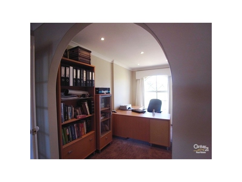 22 Rochester Drive, Mindarie WA 6030