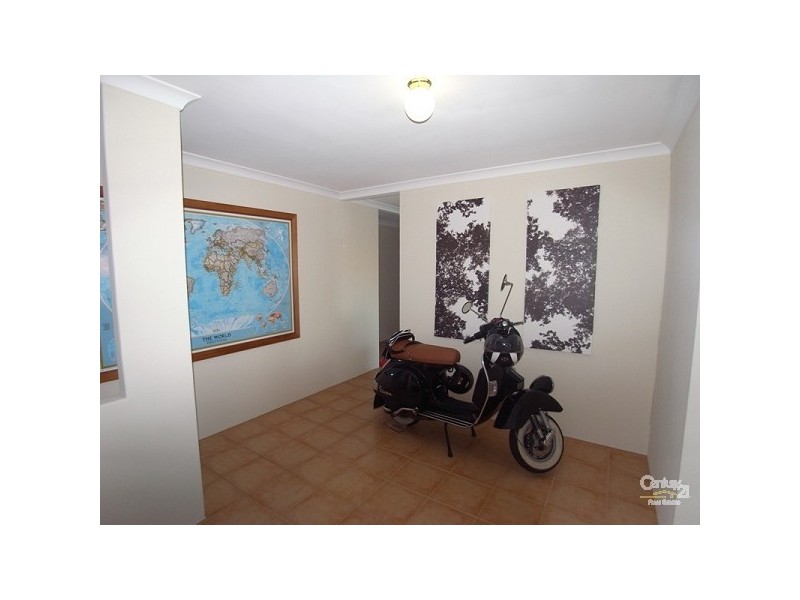 12 Drammen Elbow, Merriwa WA 6030