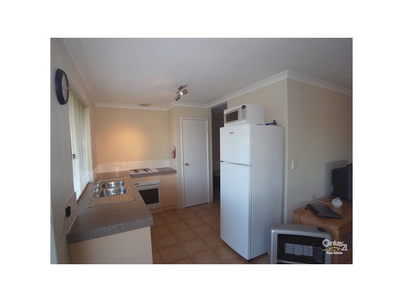 12 Drammen Elbow, Merriwa WA 6030