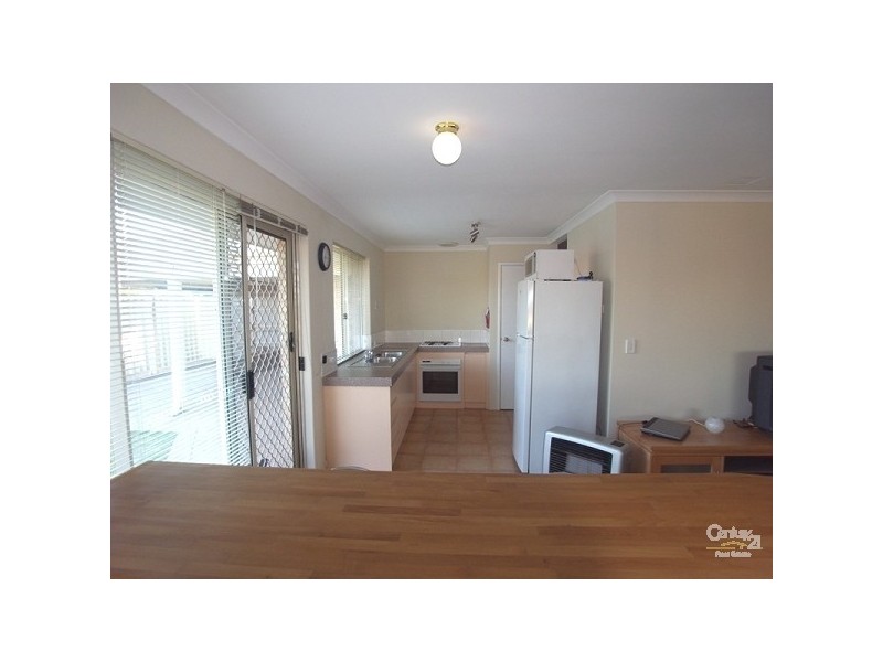 12 Drammen Elbow, Merriwa WA 6030