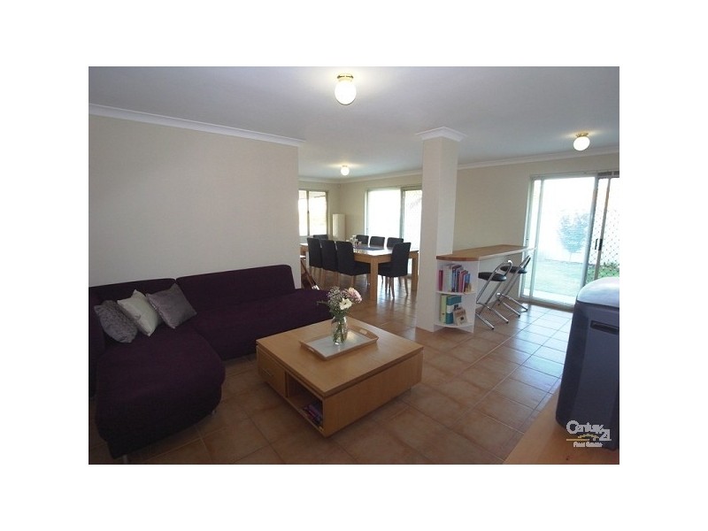 12 Drammen Elbow, Merriwa WA 6030