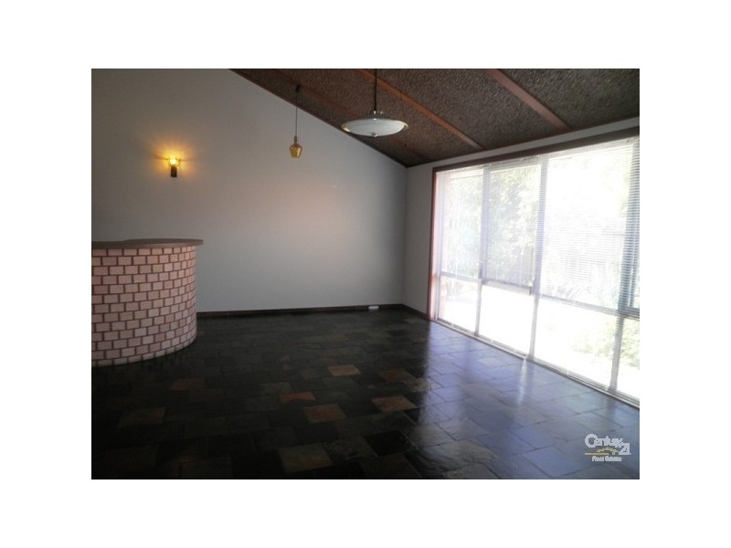 2 Mousehole cresent, Yanchep WA 6035