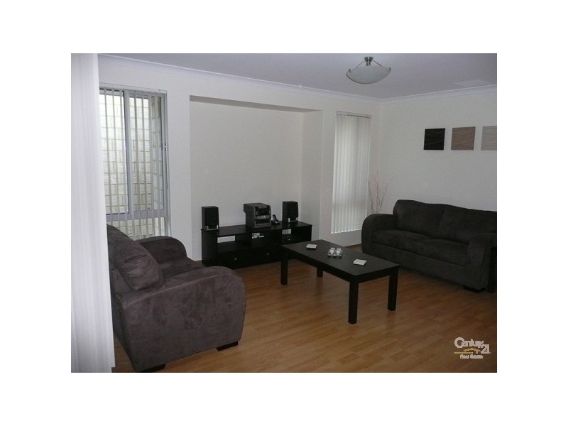 8 Grallina way, Tapping WA 6065