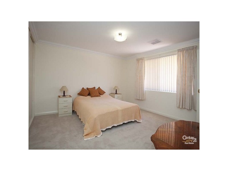 33 Ashbourne Avenue, Ridgewood WA 6030