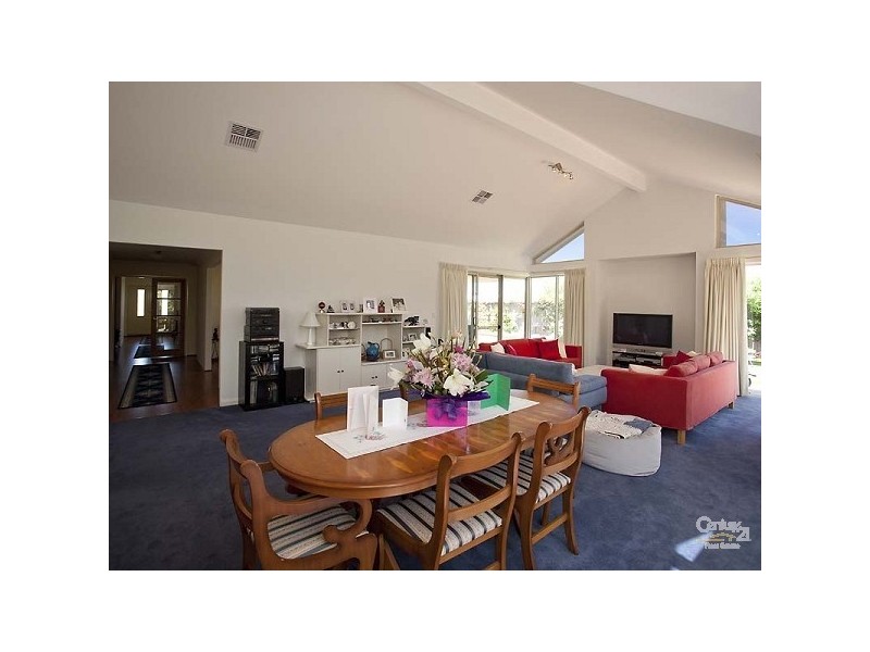 33 Ashbourne Avenue, Ridgewood WA 6030