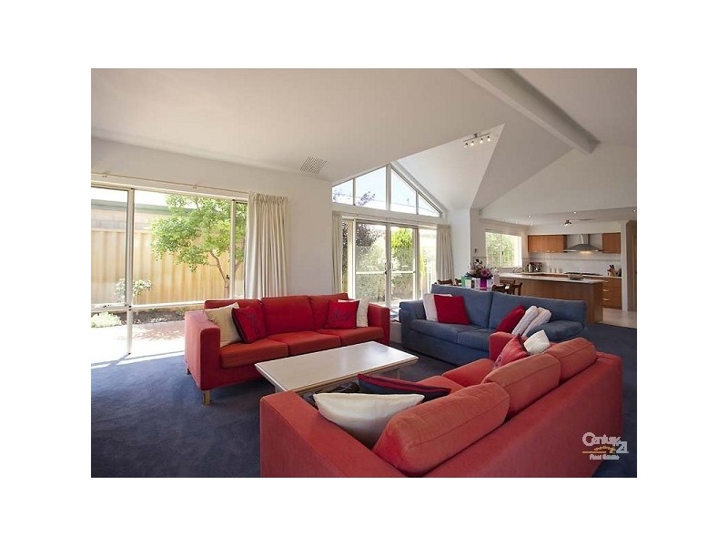 33 Ashbourne Avenue, Ridgewood WA 6030