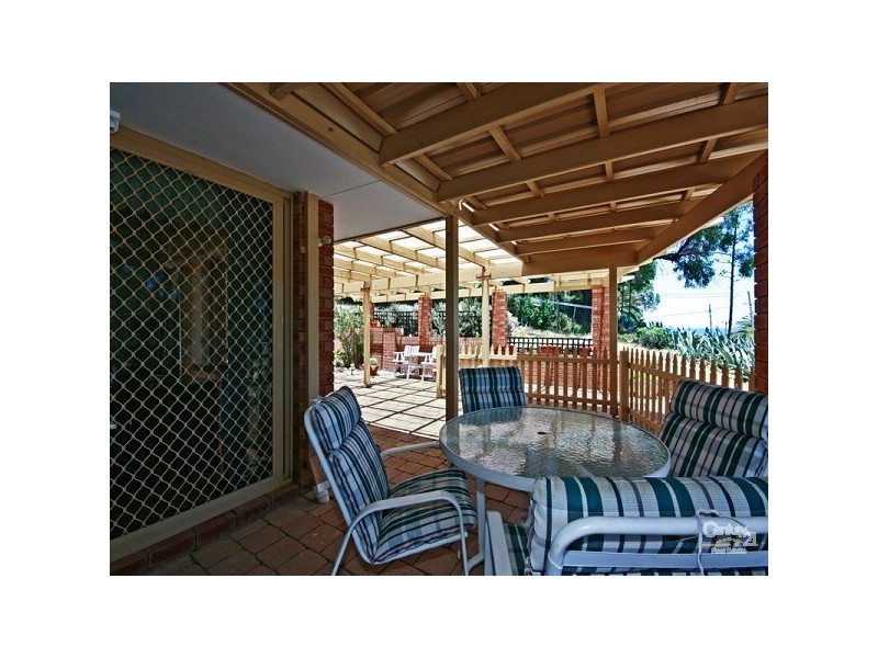 50 Mindarie Drive, Quinns Rocks WA 6030