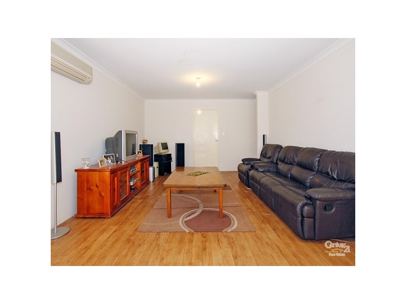 8 Woodstock Way, Butler WA 6036