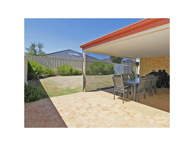 8 Woodstock Way, Butler WA 6036