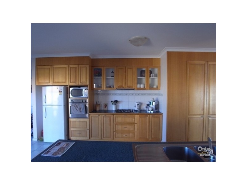 3/19  Rosslare prom, Mindarie WA 6030