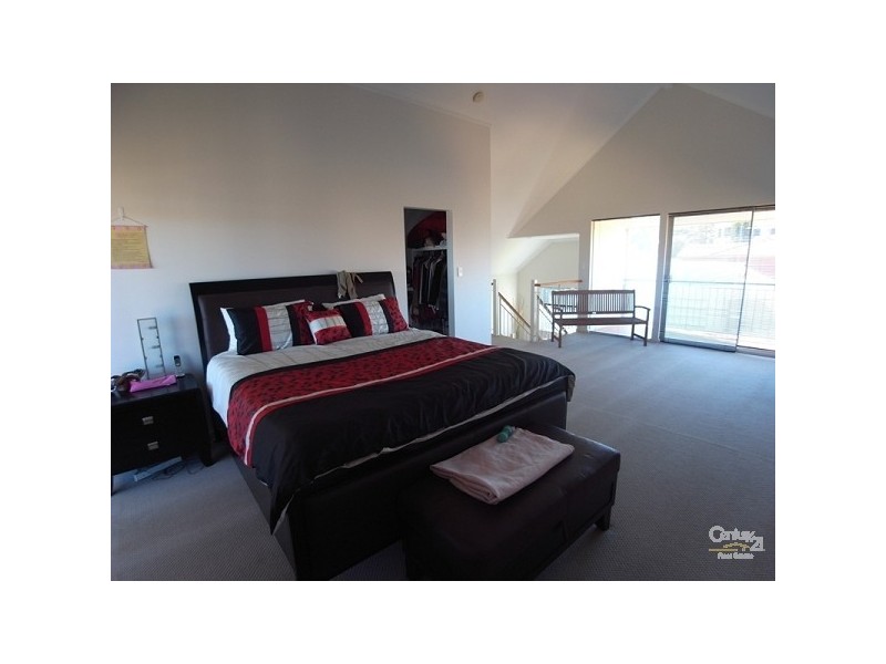 3/19  Rosslare prom, Mindarie WA 6030