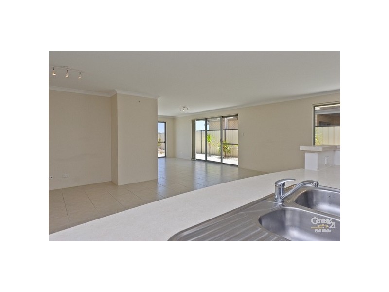 118 Liberty Drive, Clarkson WA 6030