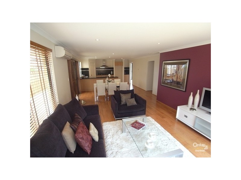 10 Bantry Bend, Mindarie WA 6030