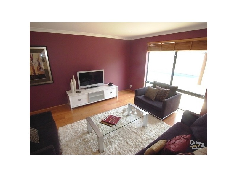 10 Bantry Bend, Mindarie WA 6030