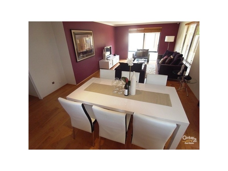 10 Bantry Bend, Mindarie WA 6030