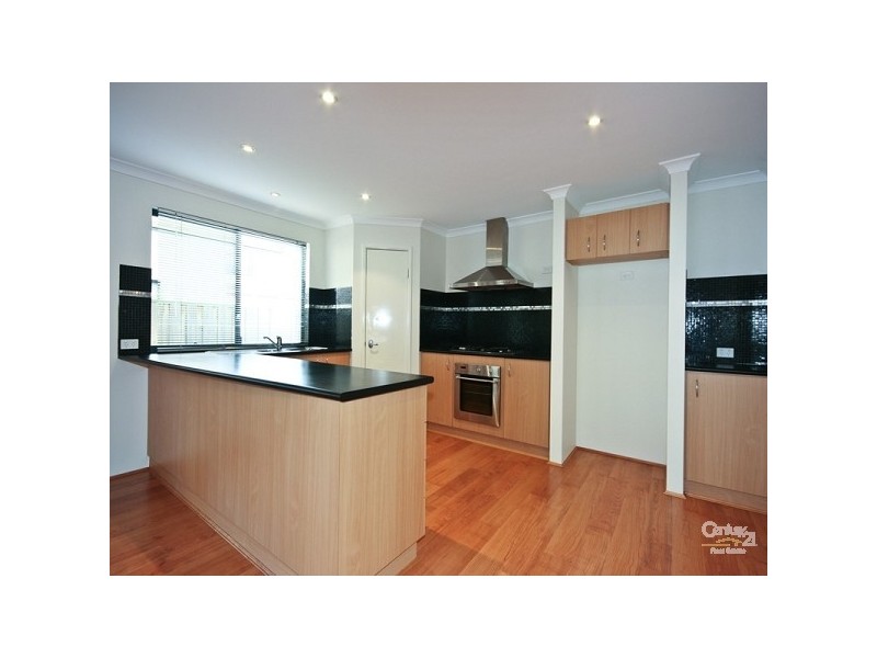 10 Bantry Bend, Mindarie WA 6030