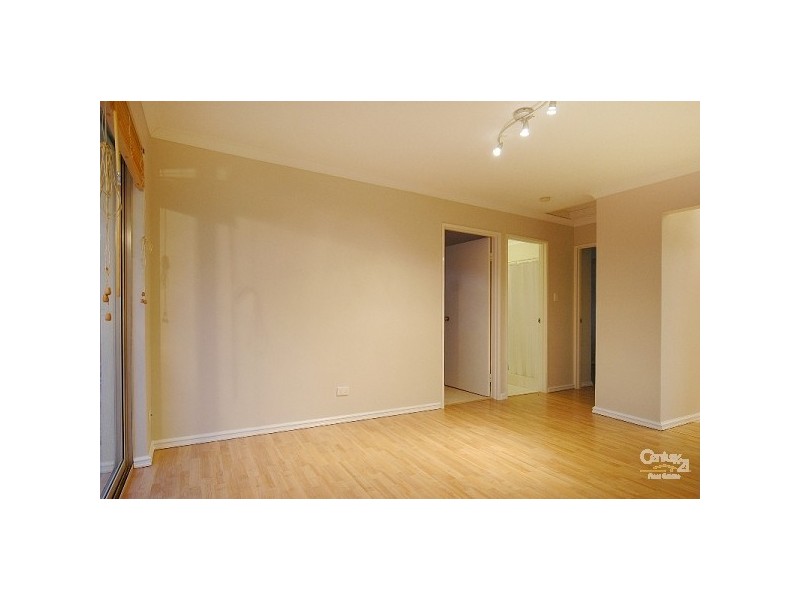 7 Nairana Place, Currambine WA 6028