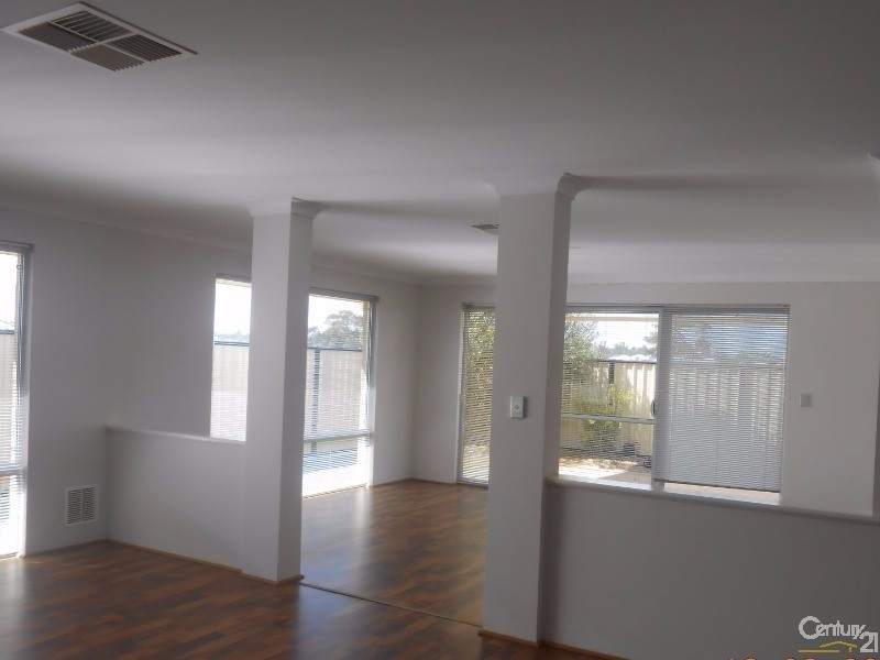 37 Tamarama cresent, Clarkson WA 6030