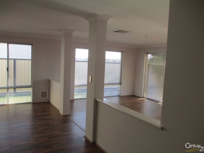 37 Tamarama cresent, Clarkson WA 6030