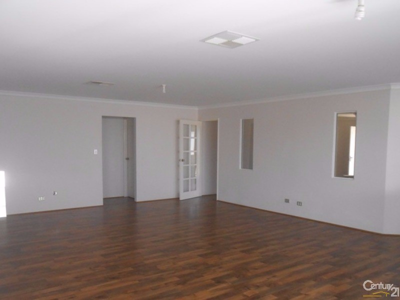 37 Tamarama cresent, Clarkson WA 6030