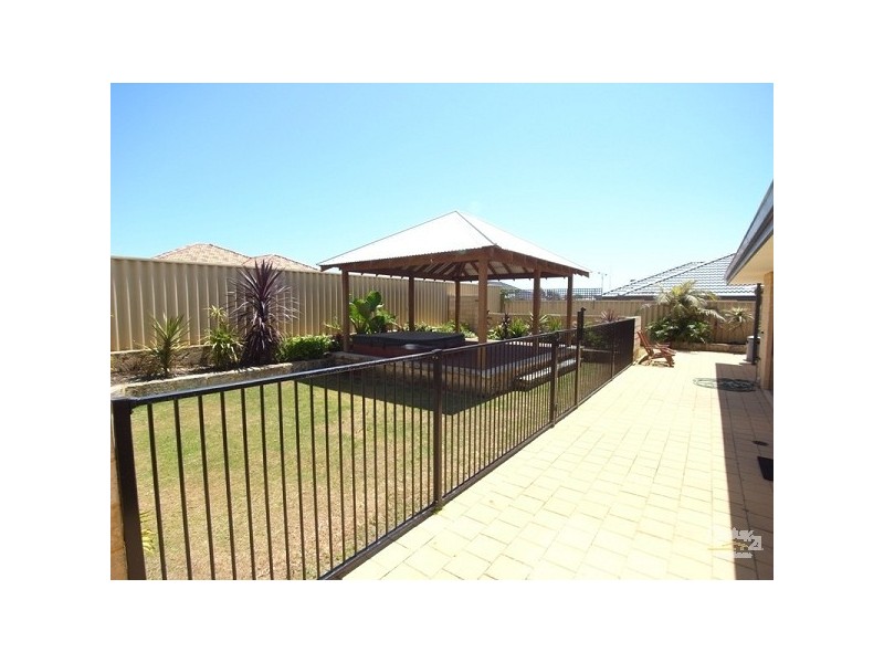 6 Horsley Green, Butler WA 6036
