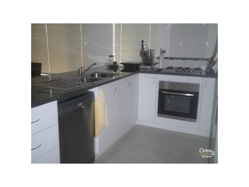 5 Hollywood heights, Clarkson WA 6030