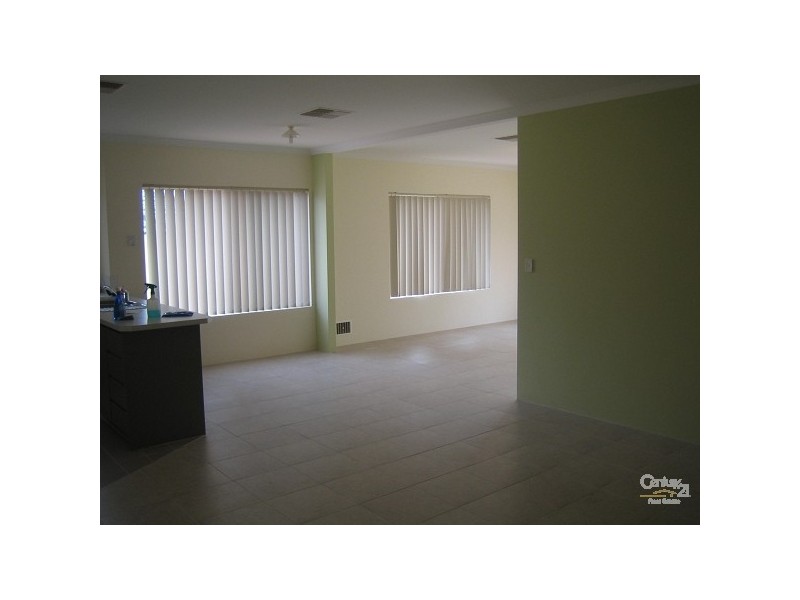 2 Ridglea link, Clarkson WA 6030