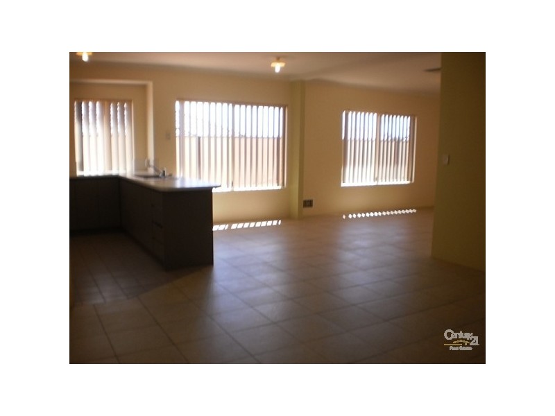 2 Ridglea link, Clarkson WA 6030