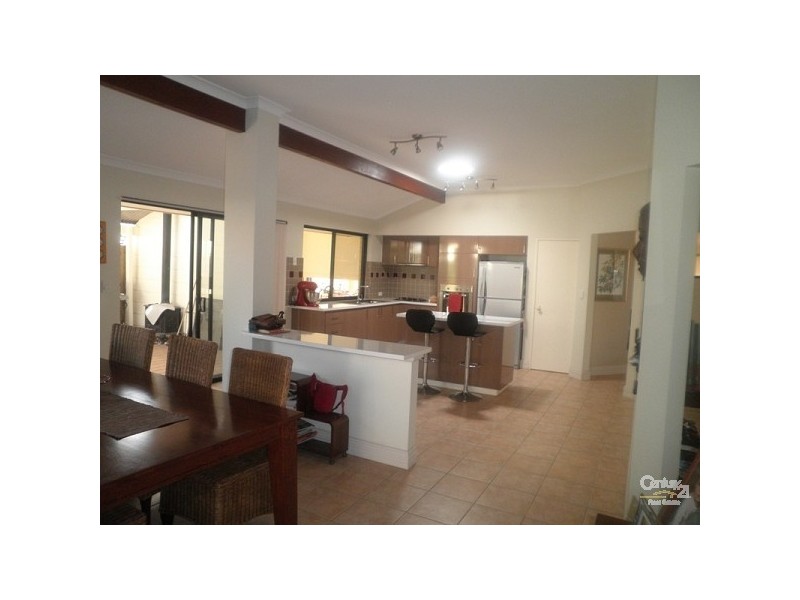 15 Savona grove, Mindarie WA 6030