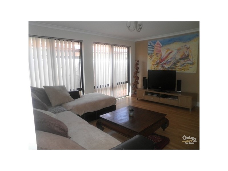 15 Savona grove, Mindarie WA 6030