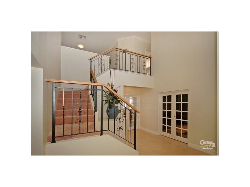 27 Seville Crest, Mindarie WA 6030