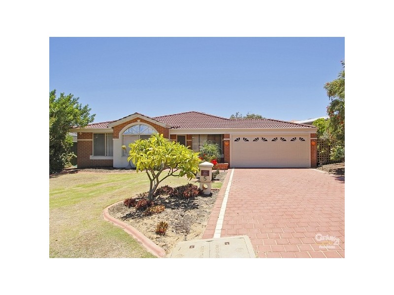 5 Polglase Fairway, Clarkson WA 6030