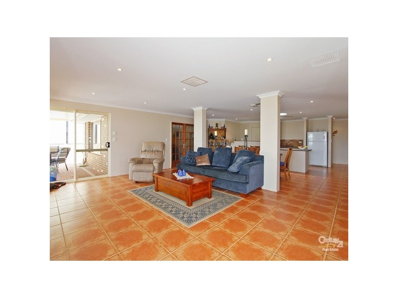 42 Injidup Loop, Clarkson WA 6030