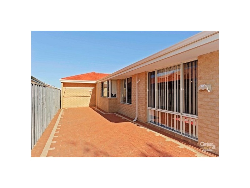 40 Burnett Drive, Clarkson WA 6030