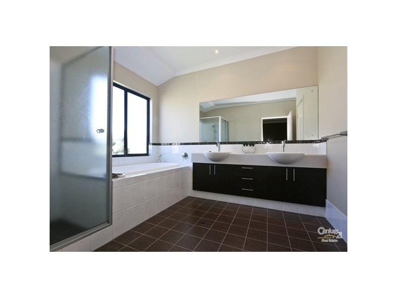 4 Karalla Elbow, Quinns Rocks WA 6030