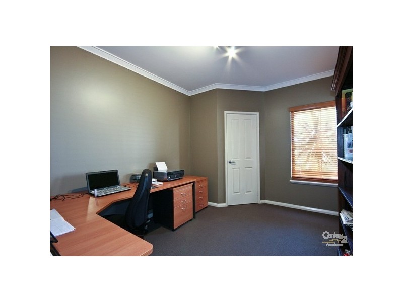 4 Karalla Elbow, Quinns Rocks WA 6030